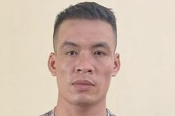 Gã trai giở trò đồi bại với người phụ nữ đi nhờ xe