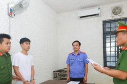 Gã trai trẻ đốt chuồng, hạ độc bò của người tình hơn 15 tuổi