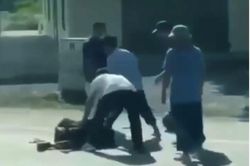 Truy tìm nhóm đối tượng đánh dã man người đàn ông trên QL 1A