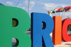 Nhà Trắng nói về quan hệ với BRICS, Trung Quốc kêu gọi mở rộng khối