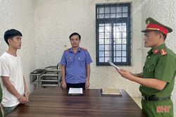 Khởi tố đối tượng hủy hoại tài sản của gia đình người tình