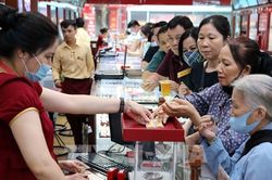 Giá vàng hôm nay 23/8 cập nhật mới nhất