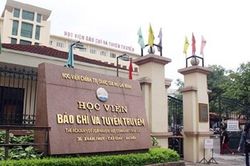Cần đạt 9,56 điểm mỗi môn mới trúng tuyển Học viện Báo chí và Tuyên truyền