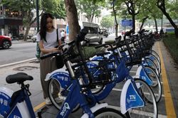 Hà Nội chính thức có dịch vụ xe đạp điện công cộng, giá thuê rẻ nhất 5.000 đồng/30 phút