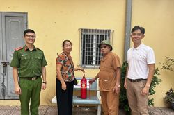 Nối dài 'cánh tay' chữa cháy ở khu dân cư