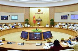 Xây dựng phương án điều chỉnh giá điện và đề xuất thời điểm điều chỉnh phù hợp