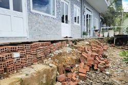Đà Lạt khẩn cấp cải tạo kè chắn đất của chung cư Đặng Thái Thân