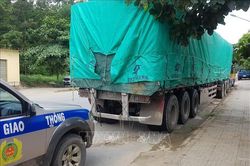 Tiền Giang: Tăng cường xử lý xe kinh doanh vận tải vi phạm