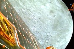 Ấn Độ làm nên lịch sử khi tàu Chandrayaan-3 đáp xuống Mặt trăng