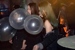 Bộ Y tế: Lạm dụng bóng cười ảnh hưởng nghiêm trọng sức khỏe, cần giám sát chặt chẽ