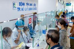 Diễn biến mới nhất vụ cô gái 21 tuổi tố cáo bị bác sĩ ung bướu xâm hại
