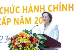 Hướng tới xét tuyển chuyên viên cao cấp, chuyên viên chính