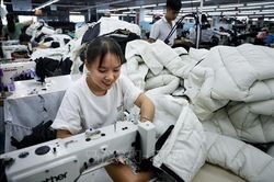 Việt Nam - Hàn Quốc tăng cường hợp tác đầu tư trong lĩnh vực dệt may