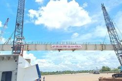 Cận cảnh hợp long cầu gần 800 tỷ bắc qua sông Cần Thơ