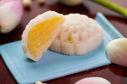 Cách làm bánh dẻo Trung thu nhân đậu xanh truyền thống nhanh, ngon, đẹp