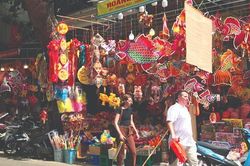 Trung thu sớm trên phố Hàng Mã