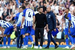 Brighton trở lại mặt đất, lộ diện ứng viên HLV đầu tiên mất việc