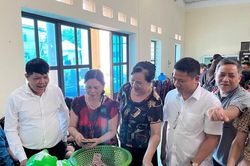 Thái Nguyên: Hội thi 'Mổ lợn nhựa' khuyến học được gần 1 tỉ đồng