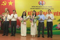 Hà Nội kết nạp mới 82 đảng viên là học sinh trung học phổ thông
