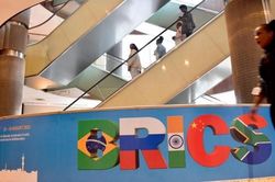 BRICS: Cực mới trong thế giới đa cực?