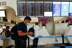 Du khách nhập cảnh Trung Quốc không cần xét nghiệm COVID-19 kể từ ngày 30/8