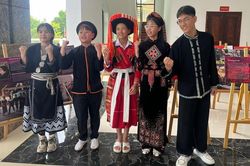 90 thành viên Câu lạc bộ 'Thủ lĩnh của sự thay đổi' giao lưu, chia sẻ tại Bắc Kạn