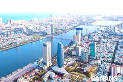 Đẩy mạnh xây dựng, chỉnh đốn Đảng và hệ thống chính trị