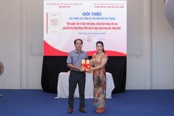 Giới thiệu sách của Tổng Bí thư Nguyễn Phú Trọng cho hơn 150 cán bộ, đảng viên, đoàn viên