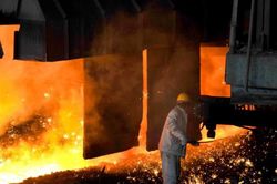 Giá thép hôm nay 29/8: Thép cây kỳ hạn giảm 11 Nhân dân tệ/tấn