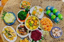 Thực phẩm chay, cỗ chay hút khách mùa Lễ Vu Lan