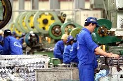 Kinh tế Việt Nam chưa thể bứt phá trong tháng 8