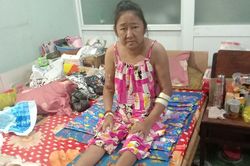 Khát khao sống cháy bỏng của người phụ nữ gần 30 năm bị bệnh tật bủa vây