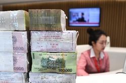 Lãi suất ngân hàng 29/8: Một nhà băng bất ngờ tăng lãi suất