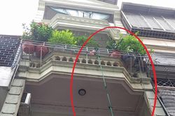 Cháy nhà 4 tầng ở Hà Nội, bà cho cháu vào xô rồi dòng dây thả xuống thoát hiểm