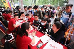 Khoảng 50% học sinh dự thi tốt nghiệp THPT vào học đại học