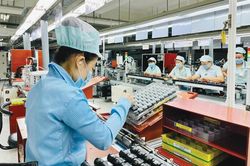 Kinh tế 8 tháng 2023: Xuất siêu kỷ lục 20,19 tỷ USD, nhưng giá gạo, xăng dầu tăng gây áp lực lên lạm phát