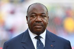 Tổng thống Gabon bị quản thúc tại gia