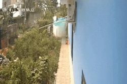 Bình Dương: Cả dãy trọ rung chuyển sau tiếng nổ lớn, một thanh niên tri hô cầu cứu