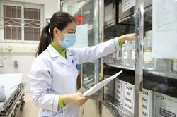 Cơ sở y tế phải đảm bảo đủ thuốc, hóa chất, vật tư phòng chống dịch bệnh