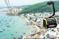 Du lịch sắp hoàn thành mục tiêu 110 triệu lượt khách, kỳ vọng thêm động lực thúc đẩy tăng trưởng GDP phục hồi