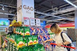 Doanh nghiệp bán lẻ 'chơi lớn' ganh đua giảm giá dịp lễ Quốc khánh 2/9