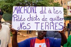 Niger: Giải pháp hòa bình hay chiến tranh?