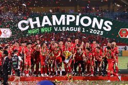 V-League 2023 và chuyện lạ của nhà vô địch