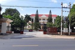 Thiếu thuốc trầm trọng, nhân viên y tế ở Đắk Lắk bảo bỏ việc nếu giao đấu thầu!