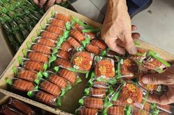 Tiếp tục phát hiện thực phẩm lậu tại 'thủ phủ' bánh kẹo nhái La Phù