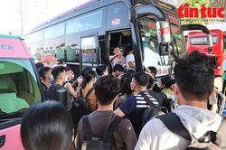 Hà Nội: Người dân vội vã lên xe rời phố về quê kỳ nghỉ lễ Quốc khánh