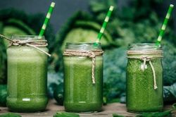4 loại nước ép xanh giúp đốt cháy mỡ bụng