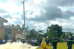 Huấn luyện phòng cháy chữa cháy và cứu nạn cứu hộ cho 740 dân phòng huyện Kông Chro