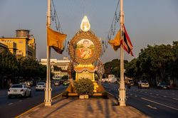 Ông Thaksin được Quốc vương Thái Lan giảm án xuống 1 năm tù