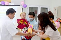 Ghép tủy cứu sống cháu bé 4 tuổi mắc u nguyên bào thần kinh